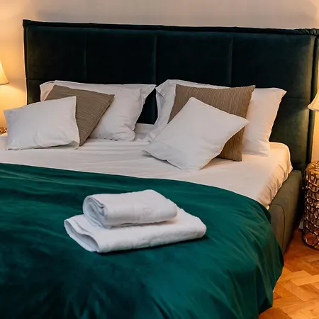 Unirii Elegance Apartment *