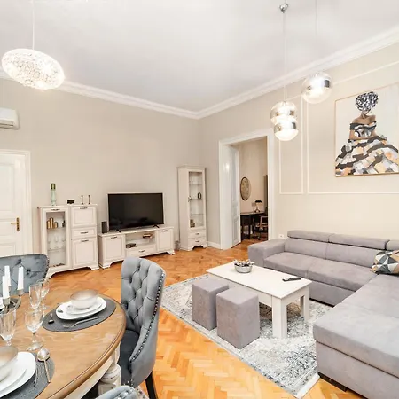 Unirii Elegance Apartment